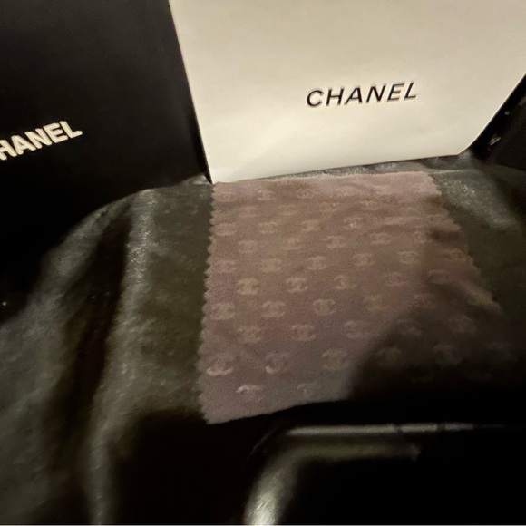 EUC Authentic Chanel Sunglasses - Picture 11 of 12